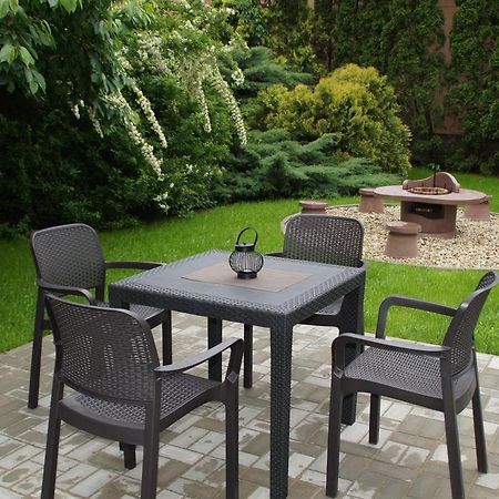 Apartament Fonix Apartman Gyula Zewnętrze zdjęcie