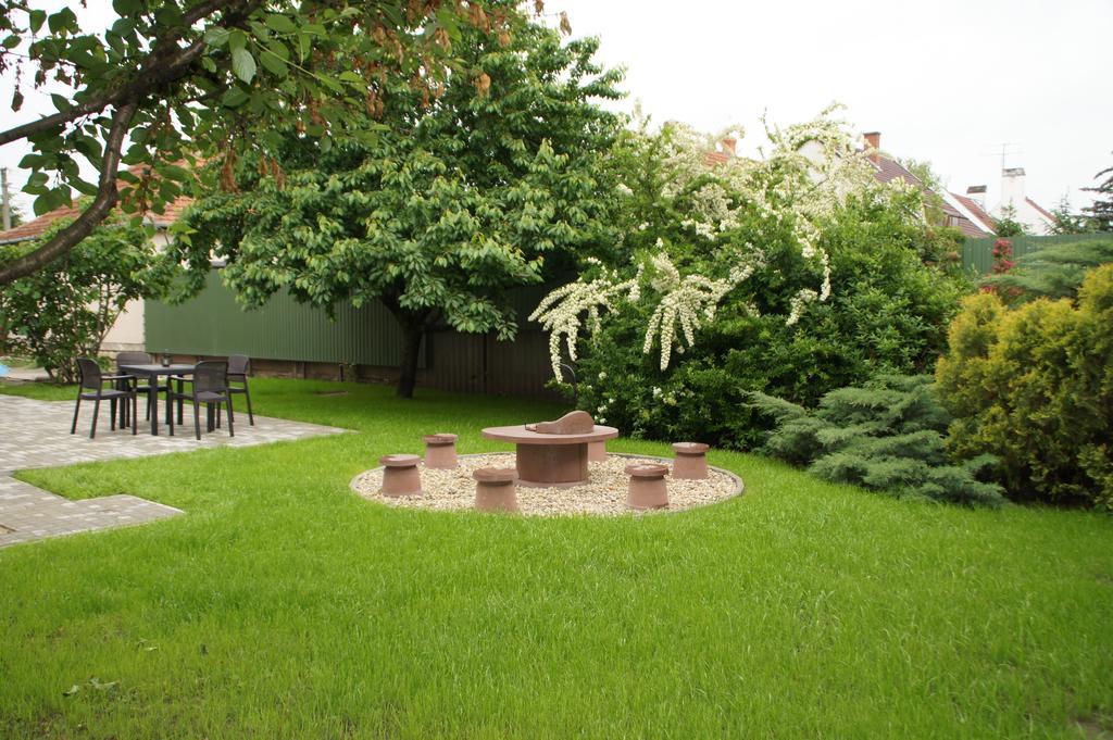 Apartament Fonix Apartman Gyula Zewnętrze zdjęcie