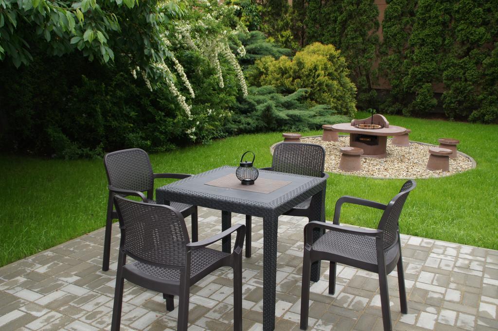 Apartament Fonix Apartman Gyula Zewnętrze zdjęcie